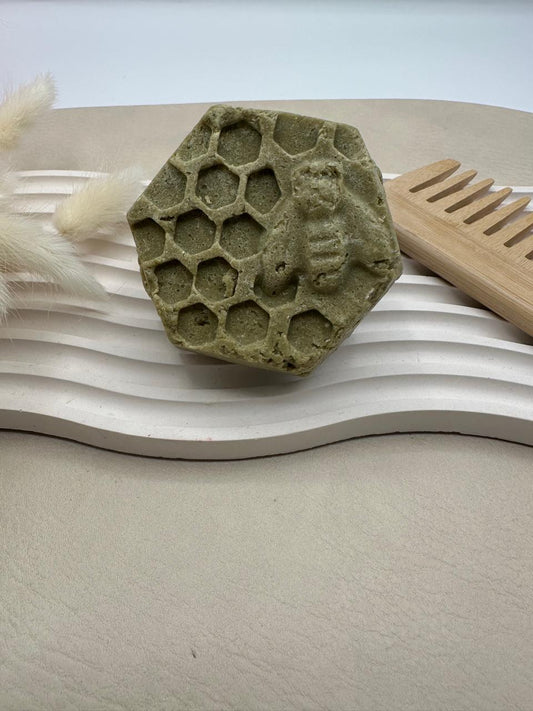 Shampoing solide pour cheveux gras