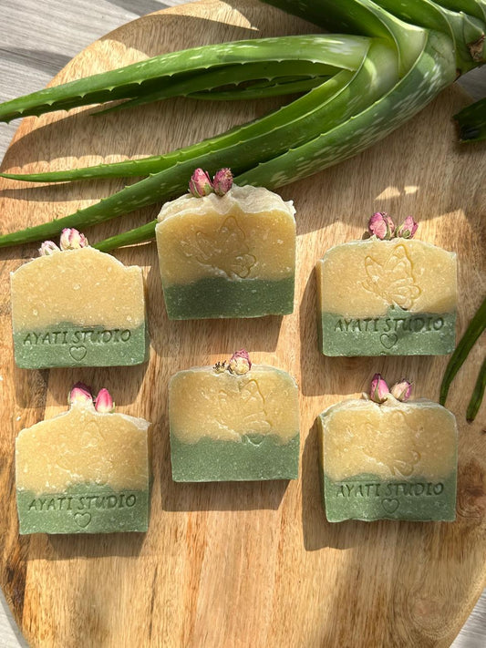 Hydratation à l'Aloe Vera et à l'Olive – Nourrissant et Hydratant – Tous types de peau