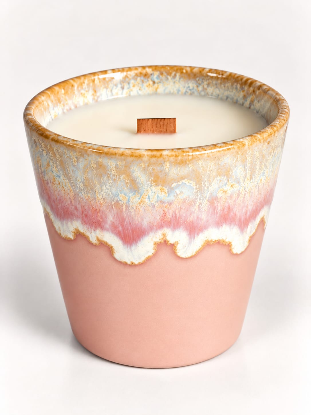 Silk Rose Sojakerze mit Rose, Pfingstrose und Ylang-Ylang im Keramikbecher mit Holzdocht